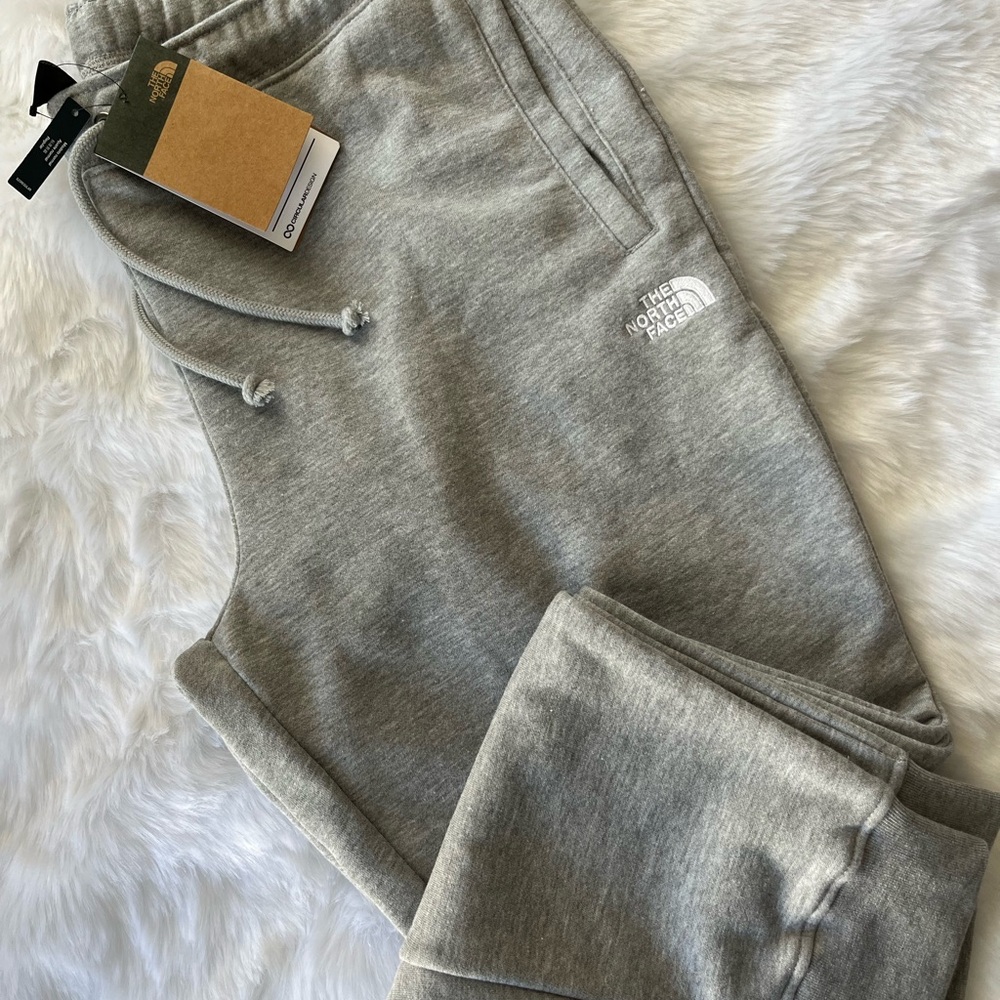 Women’s North Face Joggers